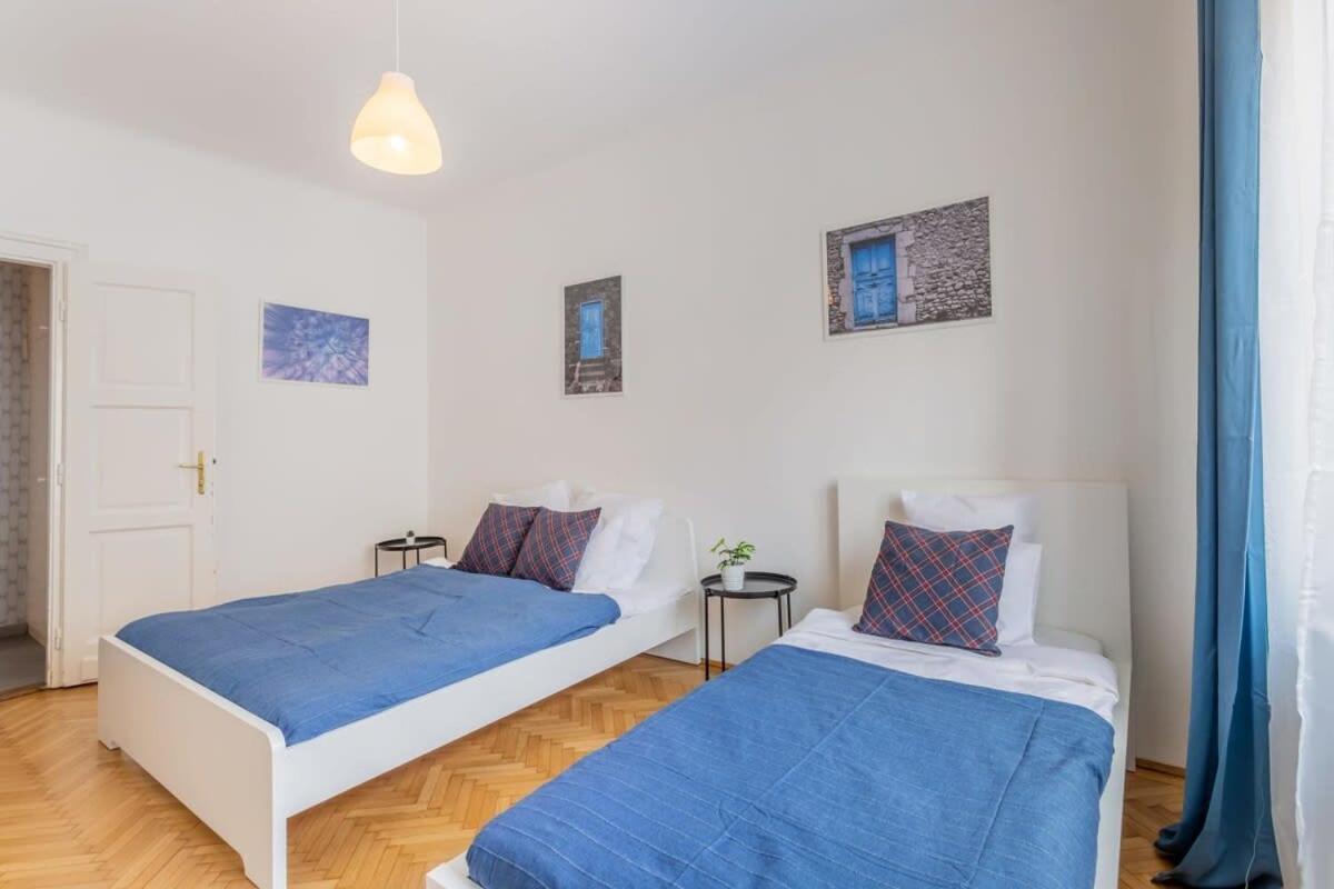 Home Away From Home In The Center Budapest Exterior photo
