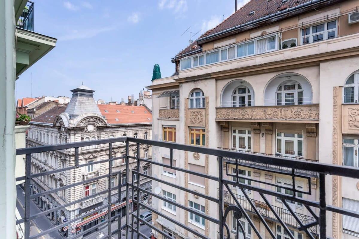 Home Away From Home In The Center Budapest Exterior photo
