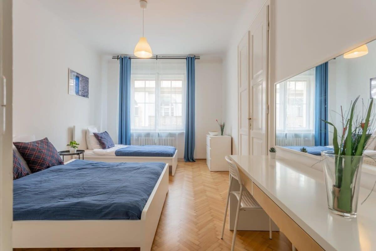 Home Away From Home In The Center Budapest Exterior photo